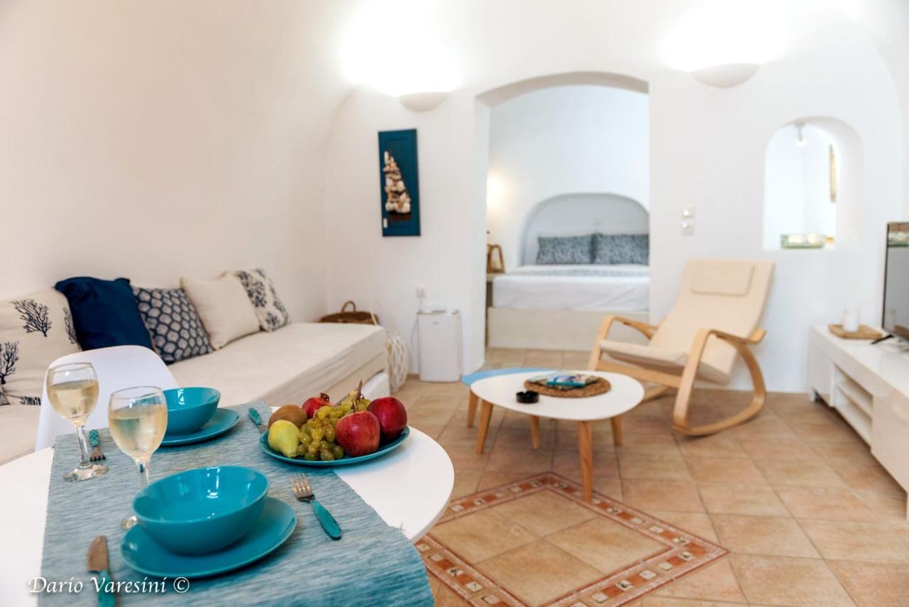 Santorinian Lava House Villa Pýrgos Buitenkant foto