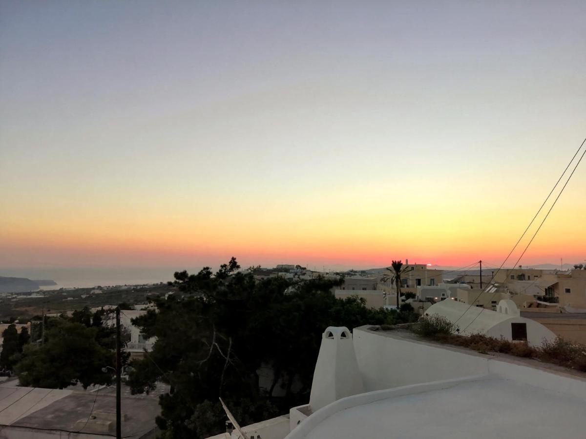 Santorinian Lava House Villa Pýrgos Buitenkant foto